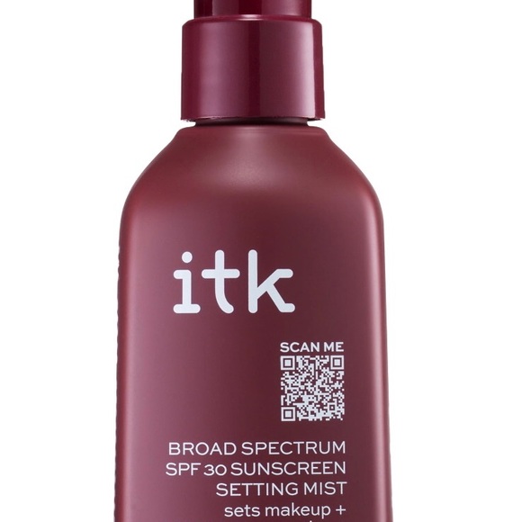 2 ITK In The Know Broad Spectrum SPF 30 Sunscreen Setting Mist Vitamin E, 3.3 oz - Picture 4 of 10